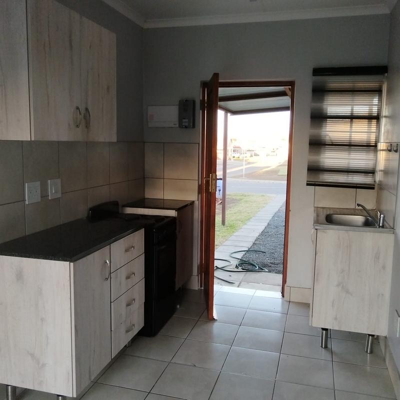To Let 3 Bedroom Property for Rent in Waterval East North West